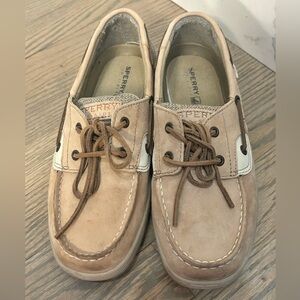 Sperry Top-Sider boat shoes in tan leather women’s size 6